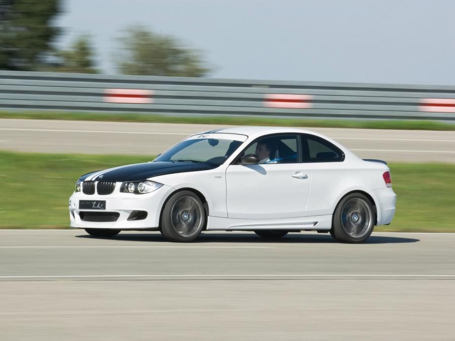 BMW 1-Series tii Concept 2007 года  (фото 10 из 16)